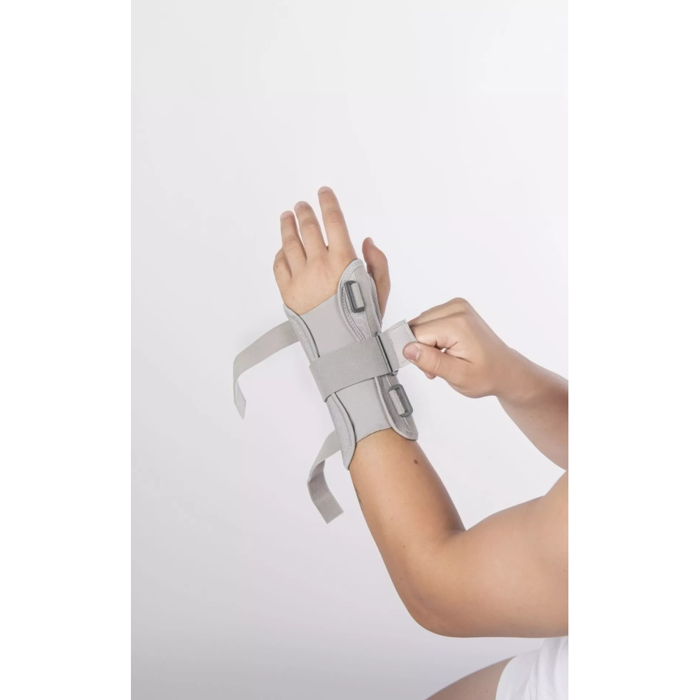 Бандаж на лучезапястный сустав Wrist and Forearm Orthosis Orthoteh ORT-90104