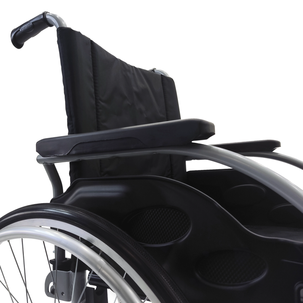 Низкоактивная кресло-коляска Invacare Action 1R