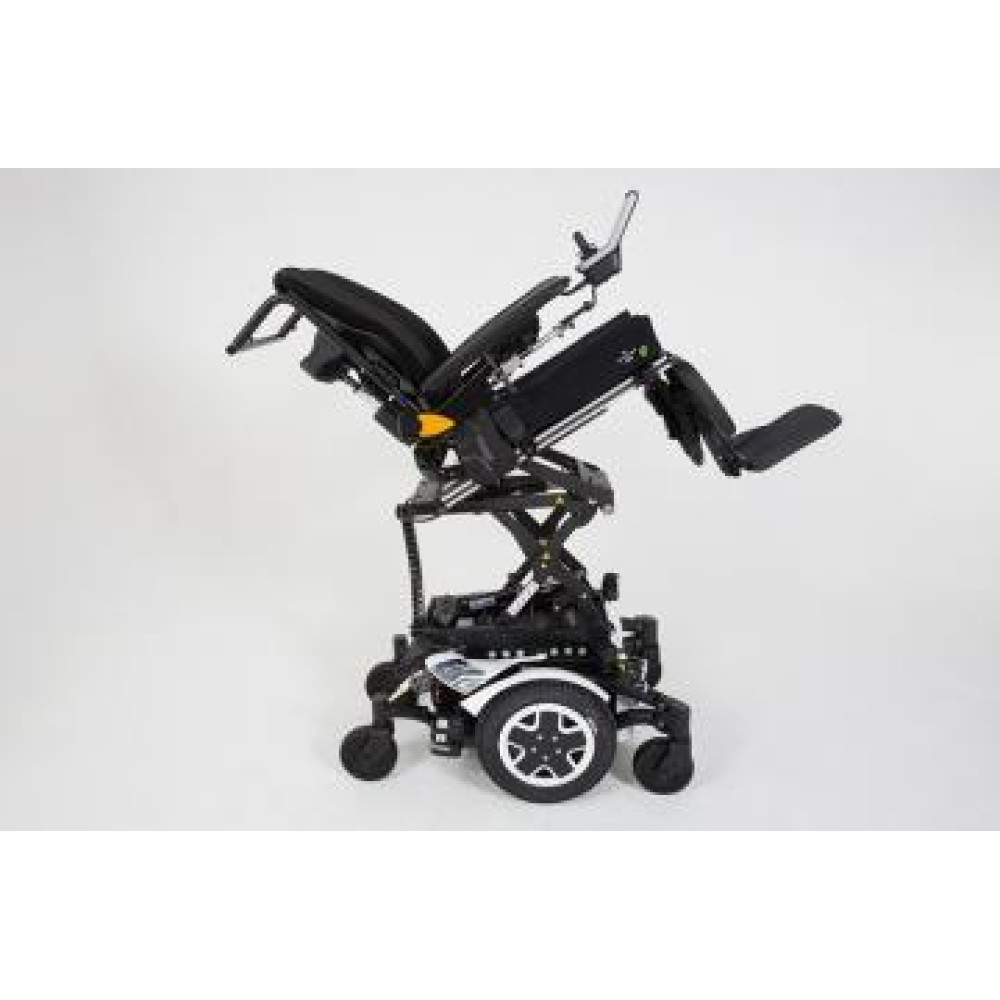 Крісло-коляска з електроприводом Invacare TDX SP2