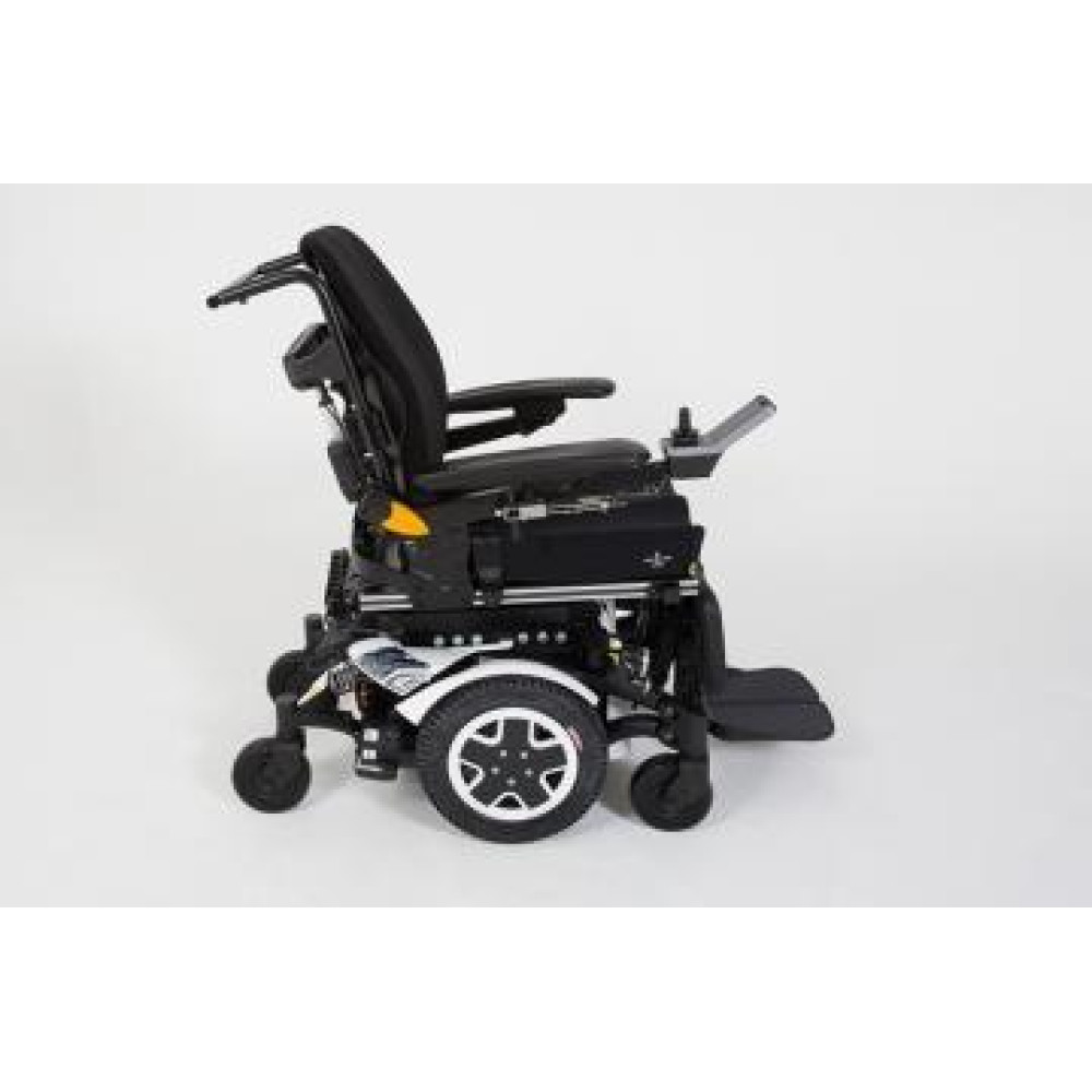 Крісло-коляска з електроприводом Invacare TDX SP2