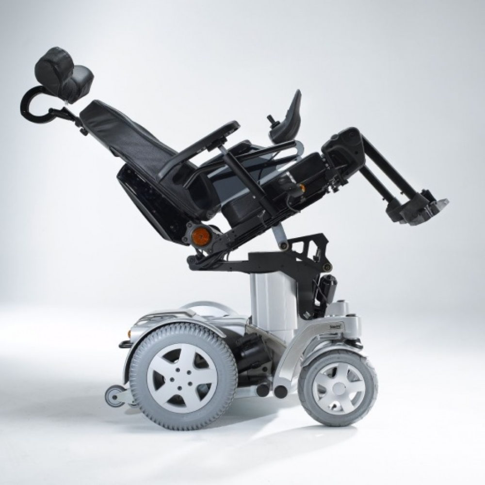 Кресло-коляска с электроприводом Invacare Storm