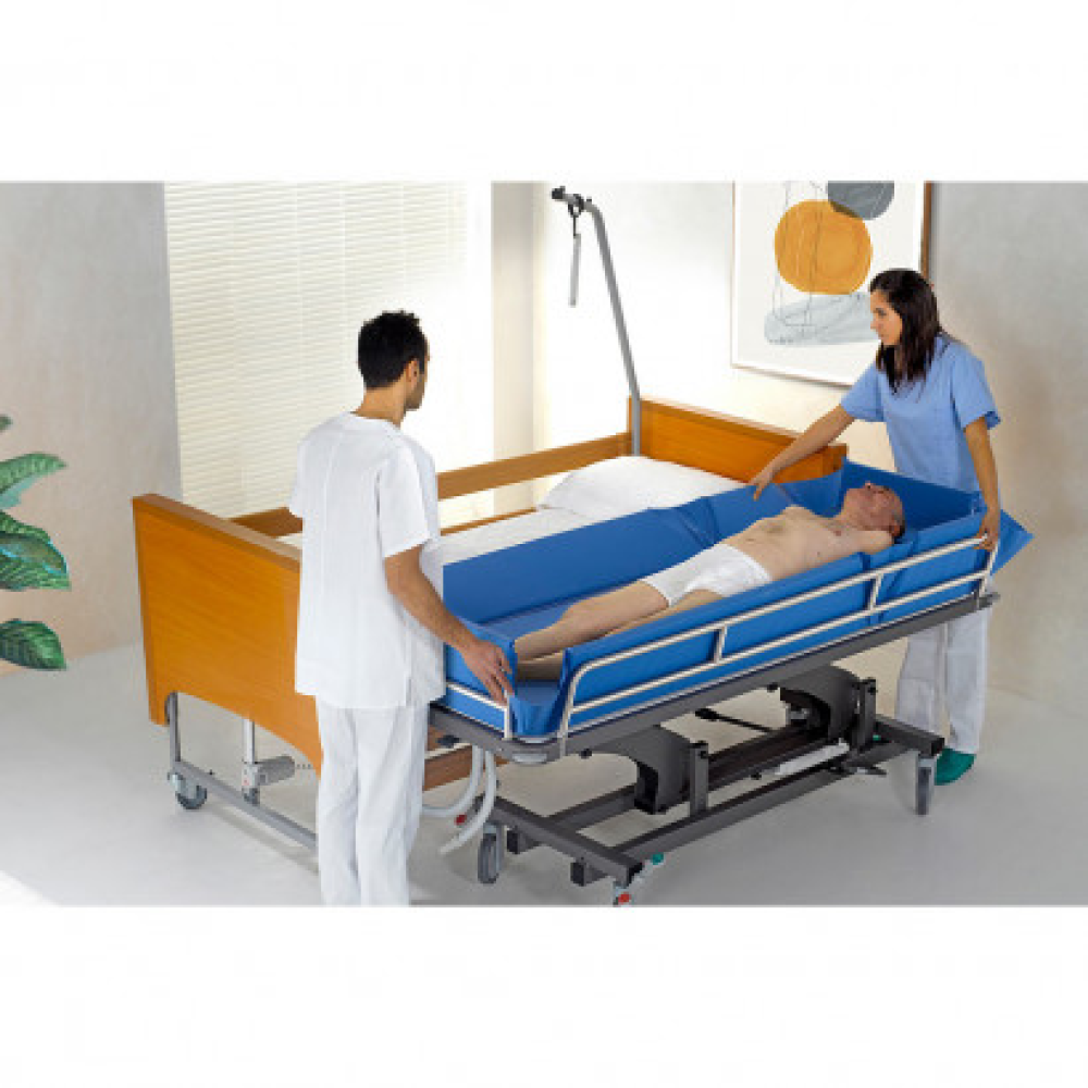 Каталка для мытья лежачих пациентов Shower-Trolley-For-Paediatric-Use
