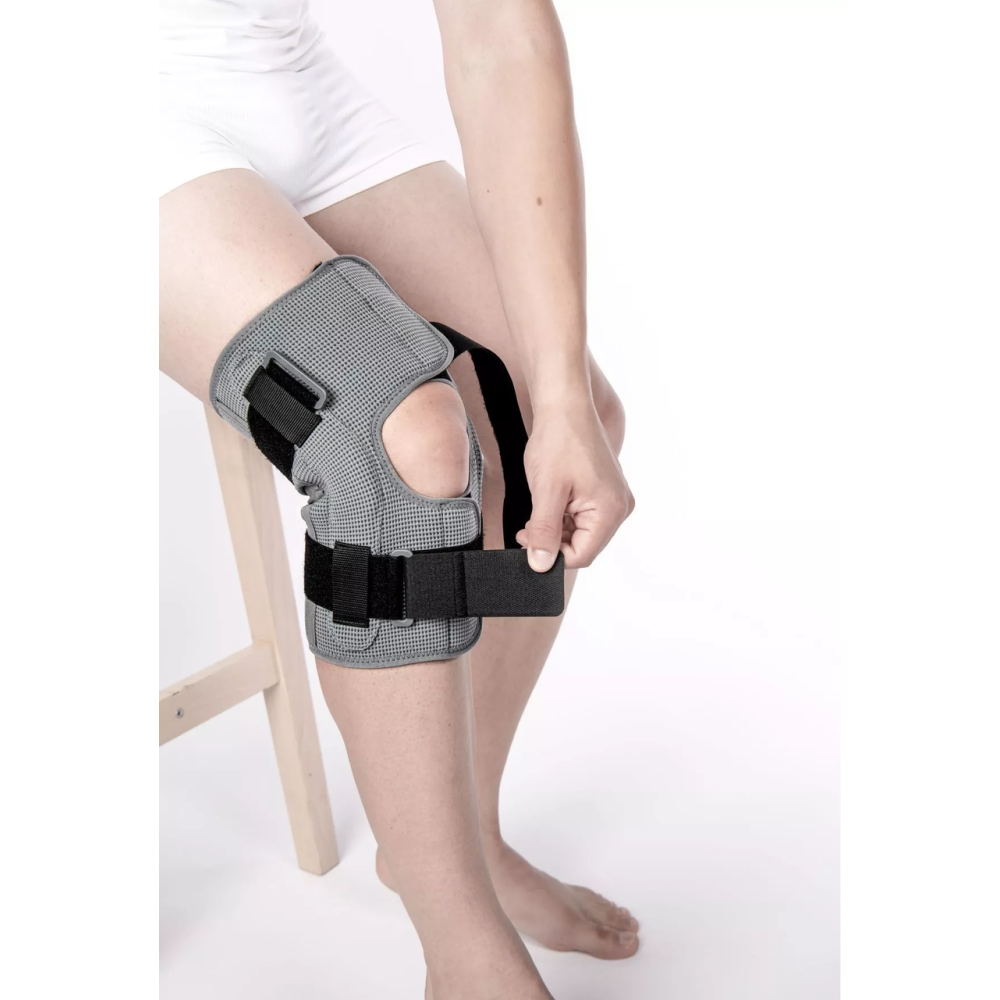Бандаж фиксирующий на коленный сустав Knee Brace Short Orthoteh ORT-90101