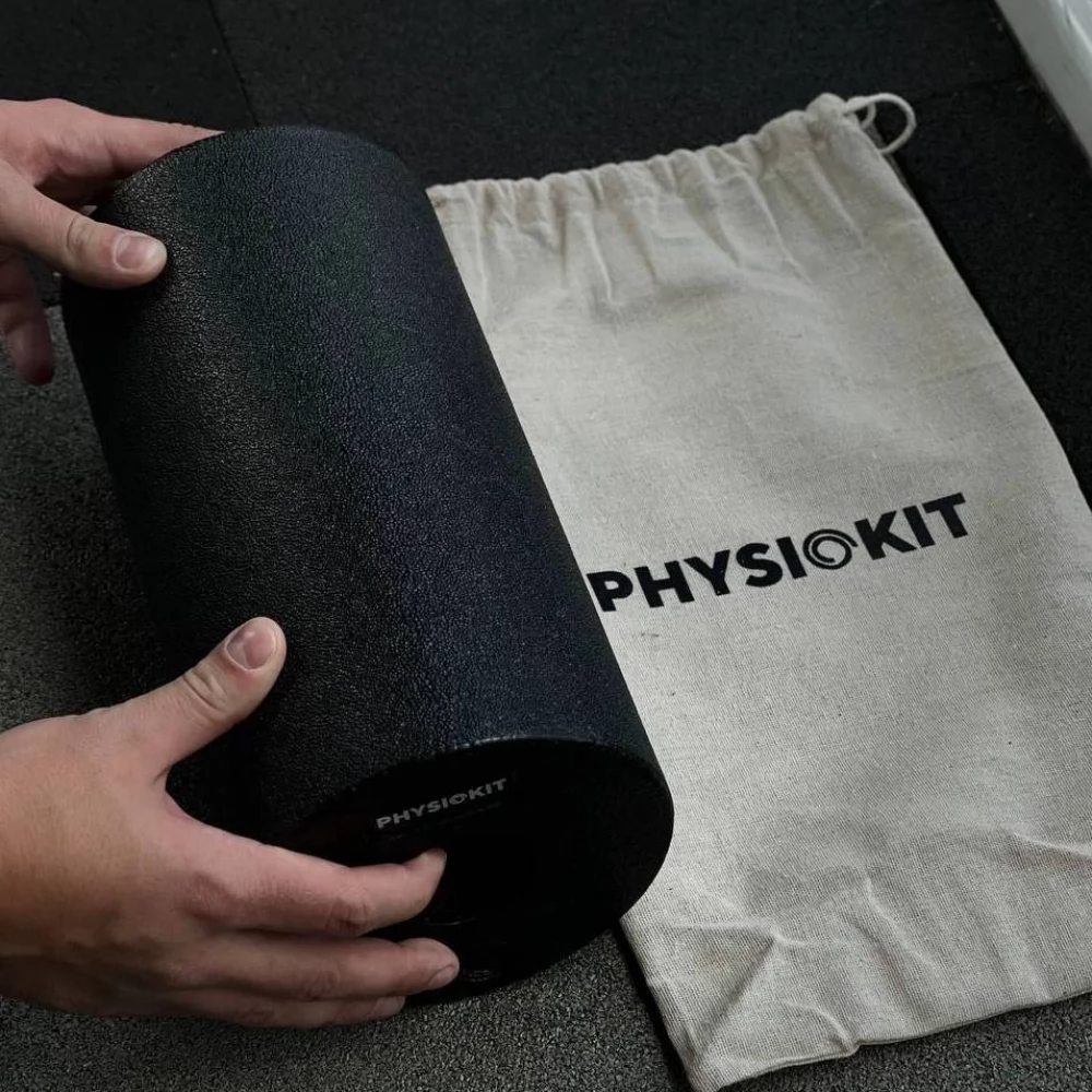 Масажний ролик Physiokit Foam Roller 15x30 см (Черный)