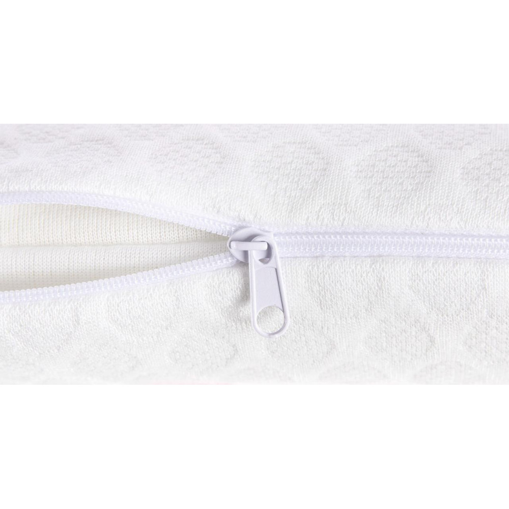 Подушка детская ортопедическая Qmed Breathable Kid Pillow