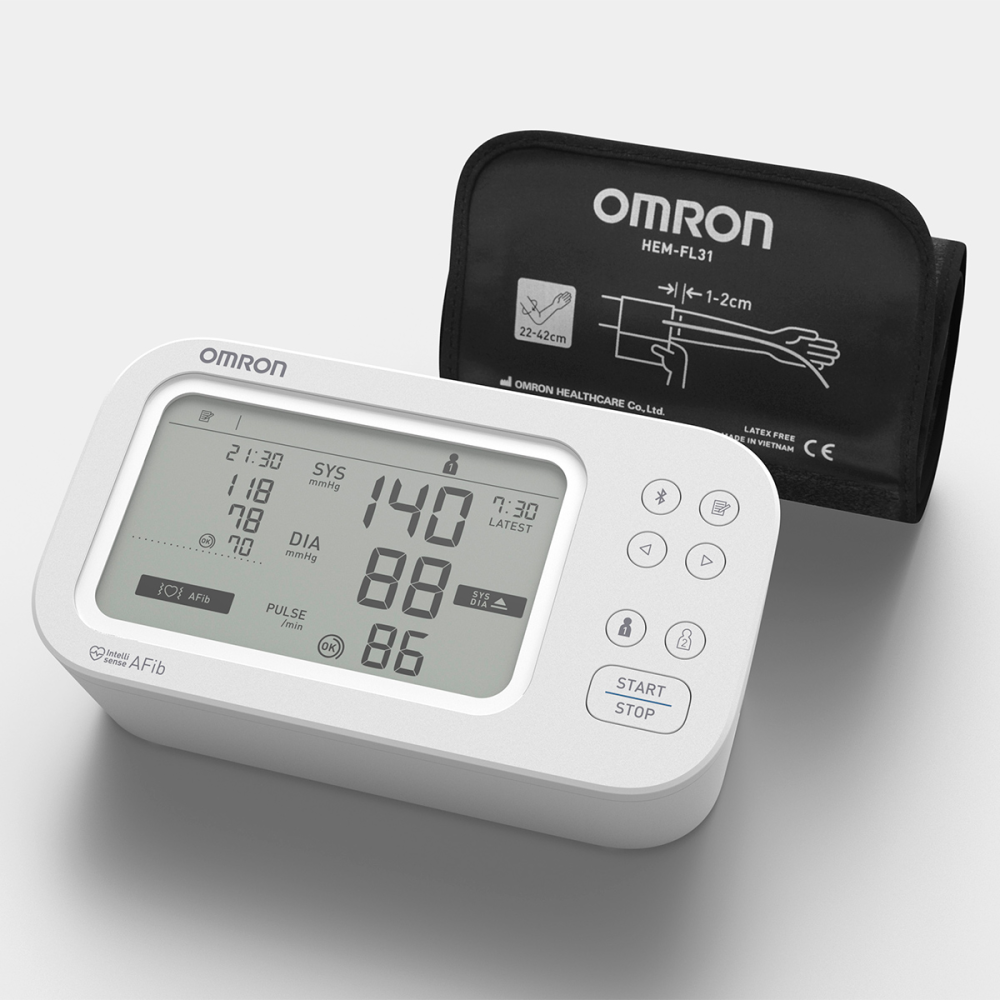 Тонометр автоматичний із манжетою на плече Intelli Wrap 22-42 см Omron M6 Comfort AFib