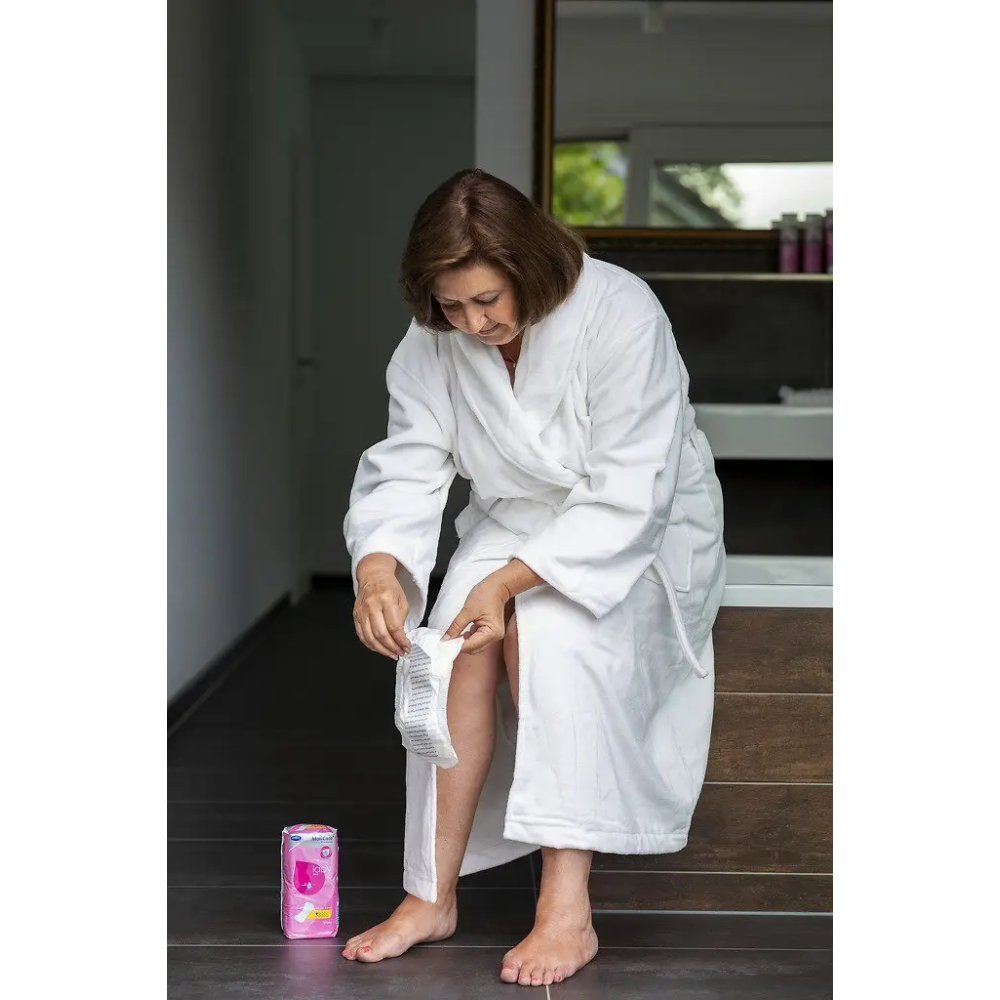 Прокладки урологічні у разі нетримання сечі легкого ступеня MoliCare Premium lady pad 1.5 краплі (14 шт)