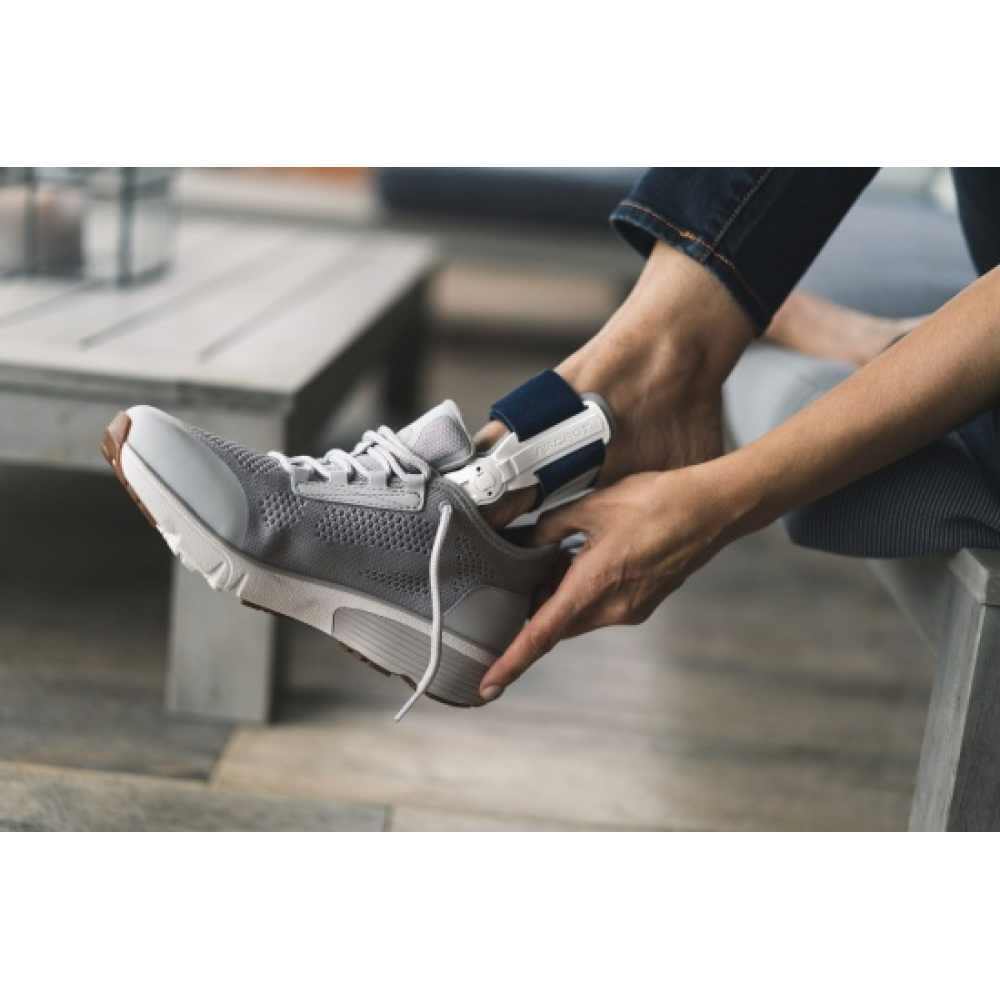 Легка шарнірна шина DJO Global Actytoe Hinged Splint